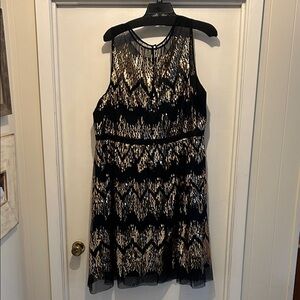 Vince Camuto Black and Gold Patterned Sequin Midi Dress